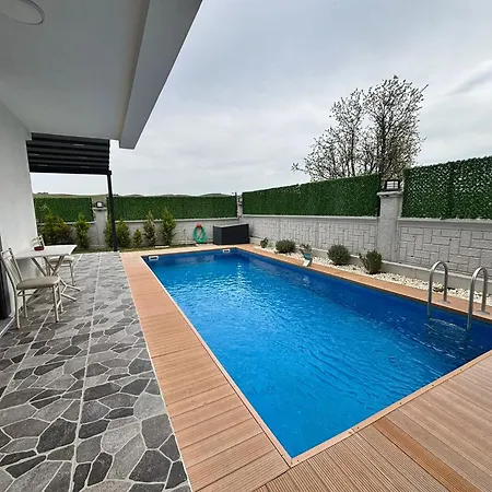 Keyif 別荘 セェフェリヒサール